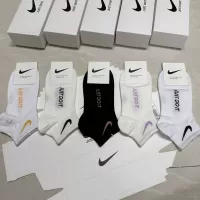 Cheap Nike Socks For Women #1360320 Replica Wholesale [$25.00 USD] [ITEM#1360320] on Replica Nike Socks
