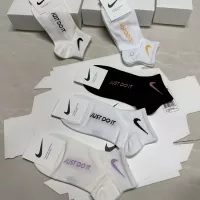 Cheap Nike Socks For Women #1360320 Replica Wholesale [$25.00 USD] [ITEM#1360320] on Replica Nike Socks