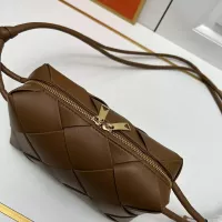 Cheap Bottega Veneta BV AAA Quality Messenger Bags For Women #1363644 Replica Wholesale [$96.00 USD] [ITEM#1363644] on Replica Bottega Veneta BV AAA Quality Messenger Bags