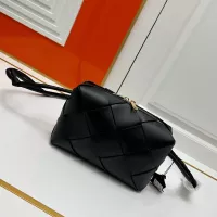 Cheap Bottega Veneta BV AAA Quality Messenger Bags For Women #1363645 Replica Wholesale [$96.00 USD] [ITEM#1363645] on Replica Bottega Veneta BV AAA Quality Messenger Bags
