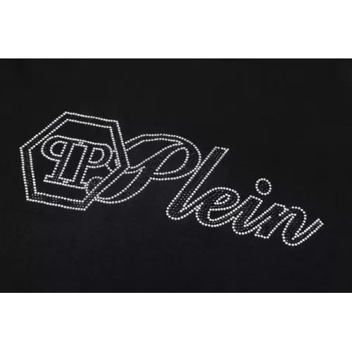 Cheap Philipp Plein PP T-Shirts Short Sleeved For Men #1363735 Replica Wholesale [$27.00 USD] [ITEM#1363735] on Replica Philipp Plein PP T-Shirts
