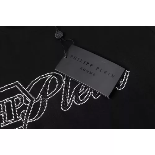 Cheap Philipp Plein PP T-Shirts Short Sleeved For Men #1363735 Replica Wholesale [$27.00 USD] [ITEM#1363735] on Replica Philipp Plein PP T-Shirts
