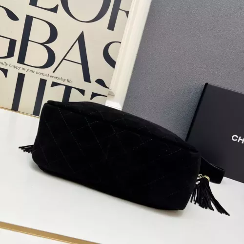 Cheap Chanel AAA Quality Messenger Bags For Women #1363850 Replica Wholesale [$98.00 USD] [ITEM#1363850] on Replica Chanel AAA Quality Messenger Bags