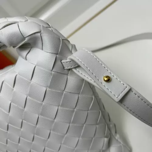 Cheap Bottega Veneta BV AAA Quality Handbags For Women #1363904 Replica Wholesale [$98.00 USD] [ITEM#1363904] on Replica Bottega Veneta BV AAA Quality Handbags