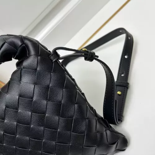 Cheap Bottega Veneta BV AAA Quality Handbags For Women #1363906 Replica Wholesale [$98.00 USD] [ITEM#1363906] on Replica Bottega Veneta BV AAA Quality Handbags