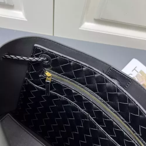Cheap Bottega Veneta BV AAA Quality Handbags For Women #1363927 Replica Wholesale [$102.00 USD] [ITEM#1363927] on Replica Bottega Veneta BV AAA Quality Handbags