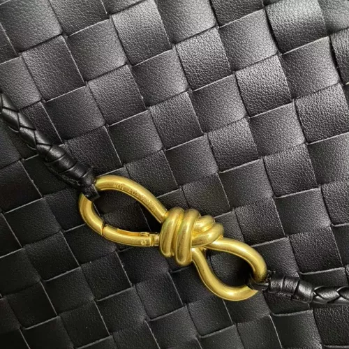 Cheap Bottega Veneta BV AAA Quality Handbags For Women #1363956 Replica Wholesale [$108.00 USD] [ITEM#1363956] on Replica Bottega Veneta BV AAA Quality Handbags