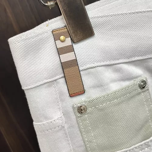 Cheap Burberry Jeans For Men #1364095 Replica Wholesale [$96.00 USD] [ITEM#1364095] on Replica Burberry Jeans