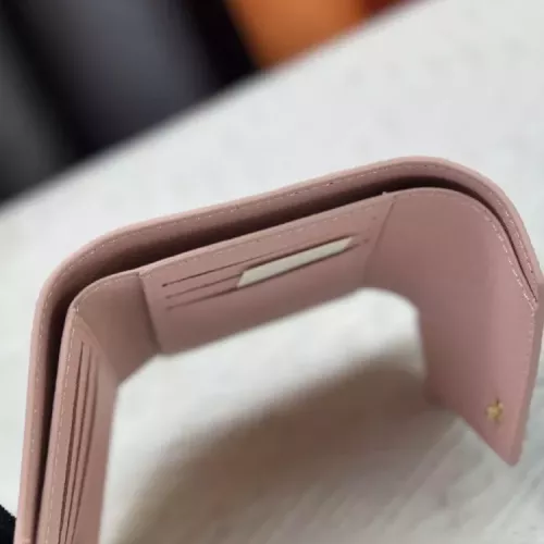 Cheap Louis Vuitton LV Wallets In Pink #1364197 Replica Wholesale [$32.00 USD] [ITEM#1364197] on Replica Louis Vuitton LV Wallets