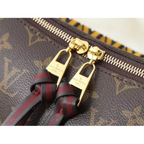 Cheap Louis Vuitton Messenger Bags #1364239 Replica Wholesale [$60.00 USD] [ITEM#1364239] on Replica Louis Vuitton Messenger Bags