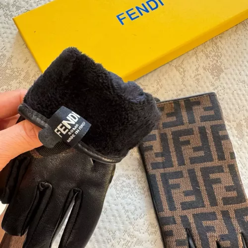 Cheap Fendi Gloves For Women #1365832 Replica Wholesale [$42.00 USD] [ITEM#1365832] on Replica Fendi Gloves