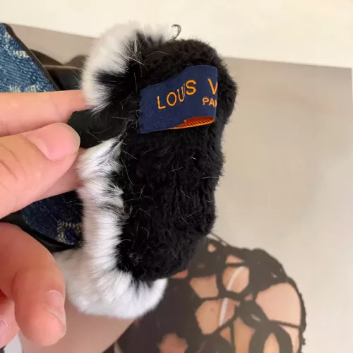 Cheap Louis Vuitton LV Gloves #1365873 Replica Wholesale [$48.00 USD] [ITEM#1365873] on Replica Louis Vuitton LV Gloves