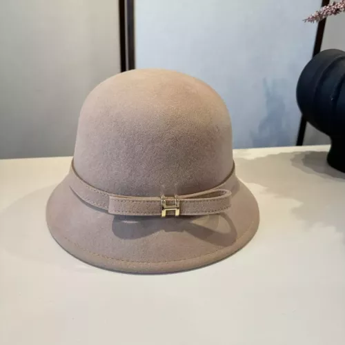 Hermes Caps #1366394
