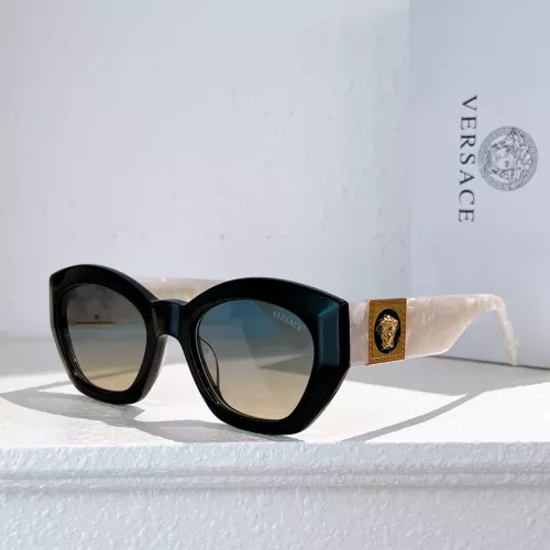 Versace AAA Quality Sunglasses #1366741