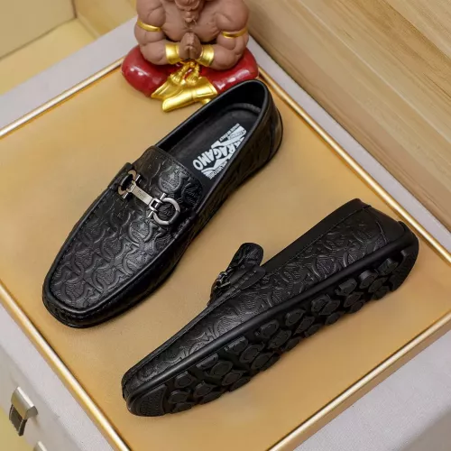 Cheap Salvatore Ferragamo Leather Shoes For Men #1367298 Replica Wholesale [$72.00 USD] [ITEM#1367298] on Replica Salvatore Ferragamo Leather Shoes