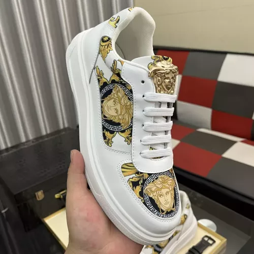 Cheap Versace Casual Shoes For Men #1367731 Replica Wholesale [$80.00 USD] [ITEM#1367731] on Replica Versace Casual Shoes