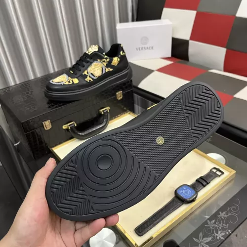 Cheap Versace Casual Shoes For Men #1367732 Replica Wholesale [$80.00 USD] [ITEM#1367732] on Replica Versace Casual Shoes