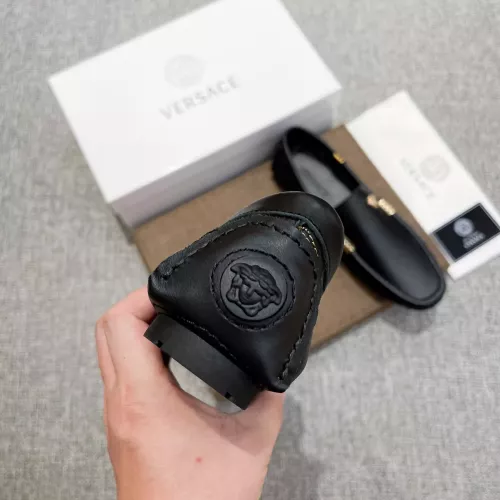 Cheap Versace Leather Shoes For Men #1367777 Replica Wholesale [$85.00 USD] [ITEM#1367777] on Replica Versace Leather Shoes