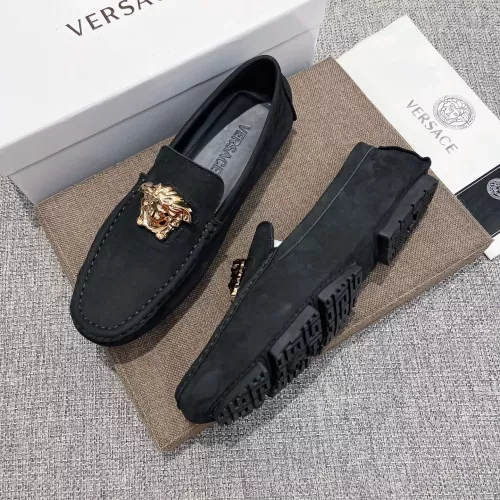 Versace Leather Shoes For Men #1367778