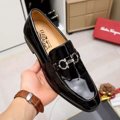Cheap Salvatore Ferragamo Leather Shoes For Men #1367846 Replica Wholesale [$85.00 USD] [ITEM#1367846] on Replica Salvatore Ferragamo Leather Shoes