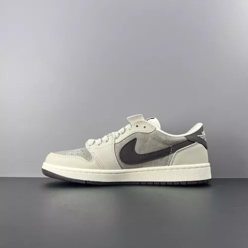 Cheap Nike SB Dunk-Low For Women #1367957 Replica Wholesale [$92.00 USD] [ITEM#1367957] on Replica Nike SB Dunk-Low