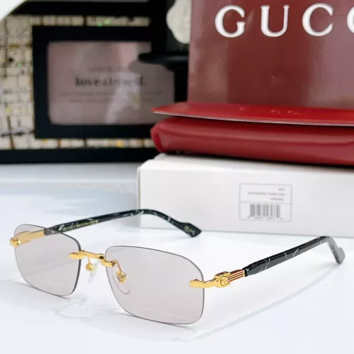 Gucci AAA Quality Sunglasses #1368030