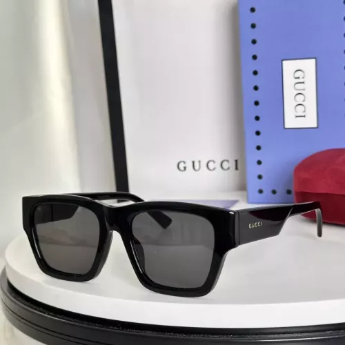 Gucci AAA Quality Sunglasses #1368074