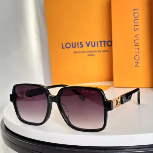 Louis Vuitton AAA Quality Sunglasses #1368215