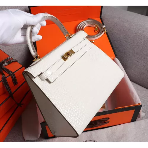 Cheap Hermes AAA Quality Handbags #1368519 Replica Wholesale [$98.00 USD] [ITEM#1368519] on Replica Hermes AAA Quality Handbags