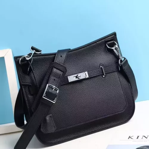 Hermes AAA Quality Messenger Bags For Women #1368571