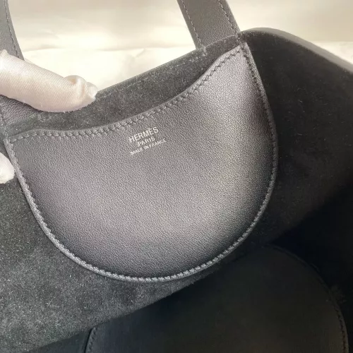 Cheap Hermes AAA Quality Handbags For Women #1368600 Replica Wholesale [$92.00 USD] [ITEM#1368600] on Replica Hermes AAA Quality Handbags
