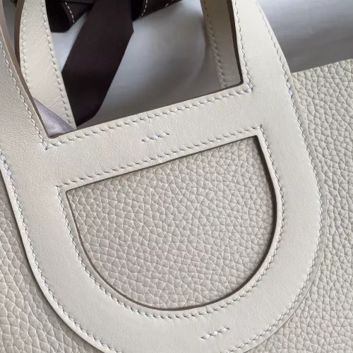 Cheap Hermes AAA Quality Handbags For Women #1368602 Replica Wholesale [$92.00 USD] [ITEM#1368602] on Replica Hermes AAA Quality Handbags