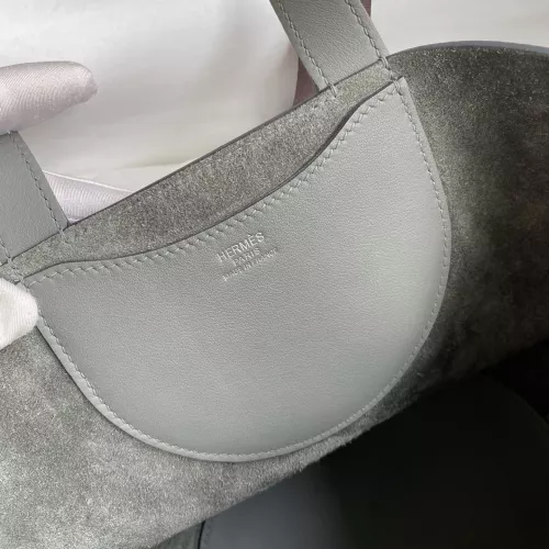 Cheap Hermes AAA Quality Handbags For Women #1368603 Replica Wholesale [$92.00 USD] [ITEM#1368603] on Replica Hermes AAA Quality Handbags