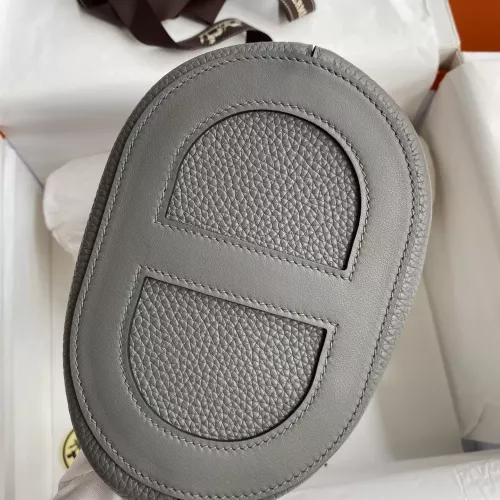 Cheap Hermes AAA Quality Handbags For Women #1368603 Replica Wholesale [$92.00 USD] [ITEM#1368603] on Replica Hermes AAA Quality Handbags