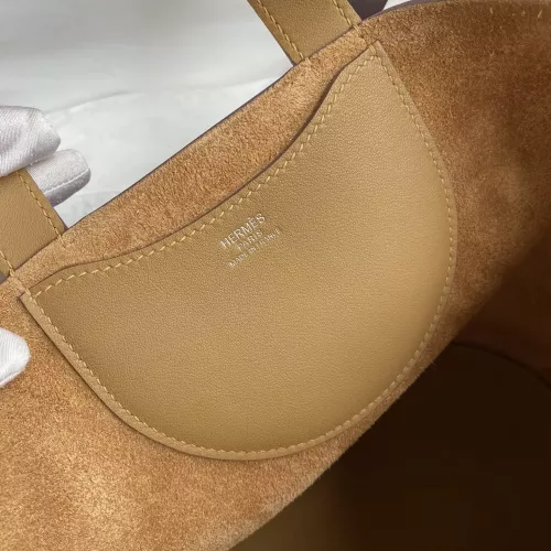 Cheap Hermes AAA Quality Handbags For Women #1368605 Replica Wholesale [$92.00 USD] [ITEM#1368605] on Replica Hermes AAA Quality Handbags