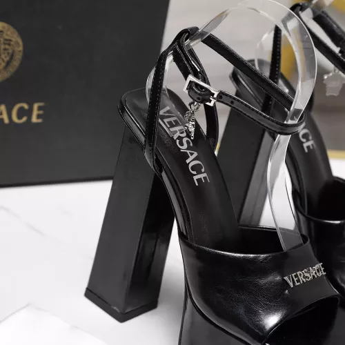 Cheap Versace Sandal For Women #1368678 Replica Wholesale [$125.00 USD] [ITEM#1368678] on Replica Versace Sandal