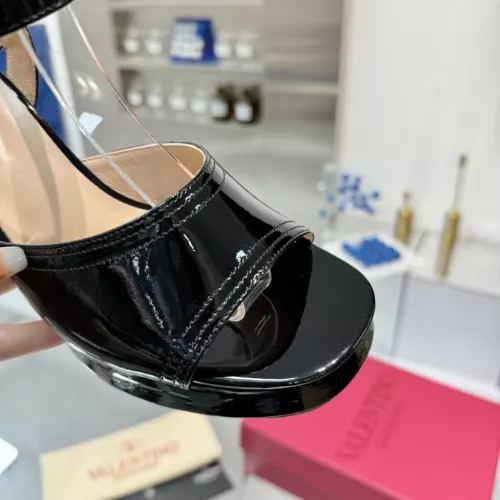 Cheap Valentino Sandal For Women #1368694 Replica Wholesale [$122.00 USD] [ITEM#1368694] on Replica Valentino Sandal