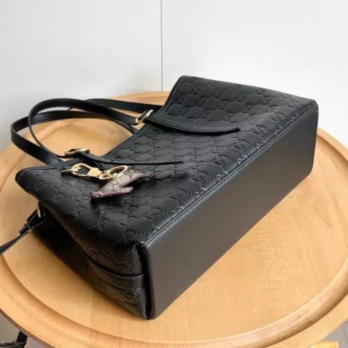 Cheap Gucci AAA Quality Shoulder Bags For Women #1368824 Replica Wholesale [$82.00 USD] [ITEM#1368824] on Replica Gucci AAA Quality Shoulder Bags