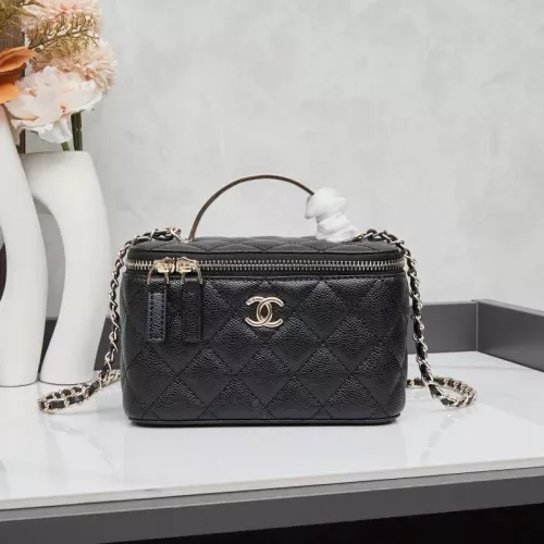 Chanel AAA Quality Messenger Bags For Women #1368848