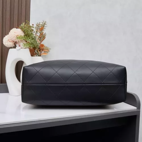 Cheap Chanel AAA Quality Shoulder Bags For Women #1368863 Replica Wholesale [$92.00 USD] [ITEM#1368863] on Replica Chanel AAA Quality Shoulder Bags