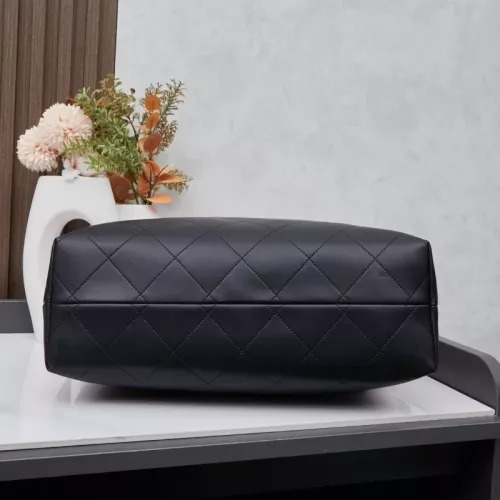 Cheap Chanel AAA Quality Shoulder Bags For Women #1368864 Replica Wholesale [$92.00 USD] [ITEM#1368864] on Replica Chanel AAA Quality Shoulder Bags