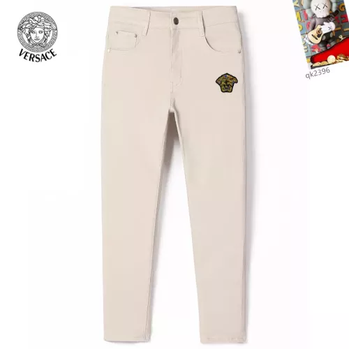 Cheap Versace Jeans For Men #1369494 Replica Wholesale [$48.00 USD] [ITEM#1369494] on Replica Versace Jeans