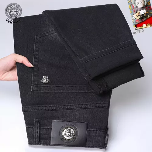 Cheap Versace Jeans For Men #1369539 Replica Wholesale [$48.00 USD] [ITEM#1369539] on Replica Versace Jeans