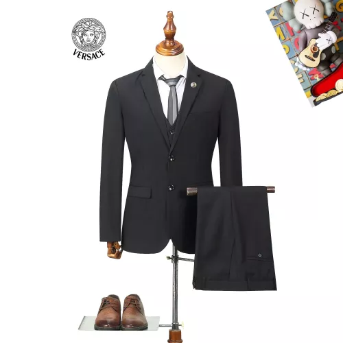 Versace Tracksuits Long Sleeved For Men #1369701