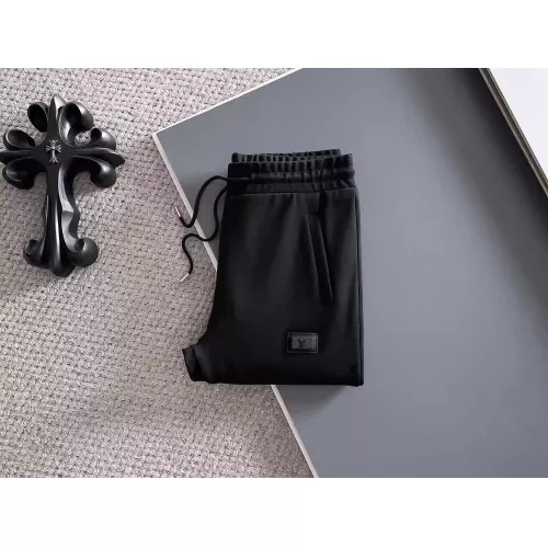 Cheap Louis Vuitton LV Tracksuits Long Sleeved For Men #1370289 Replica Wholesale [$82.00 USD] [ITEM#1370289] on Replica Louis Vuitton LV Tracksuits