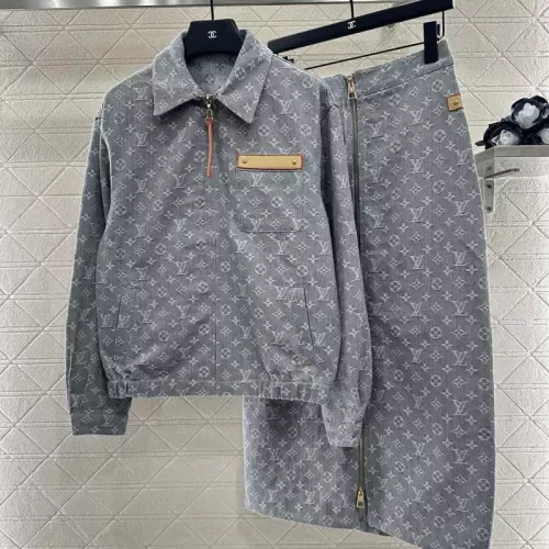 Louis Vuitton LV Tracksuits Long Sleeved For Women #1370367