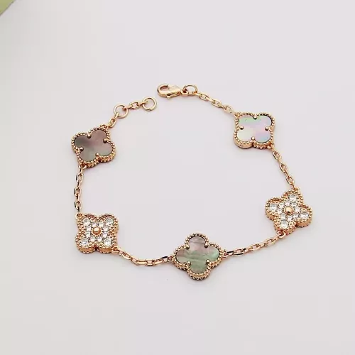 Van Cleef & Arpels Bracelets For Women #1371288