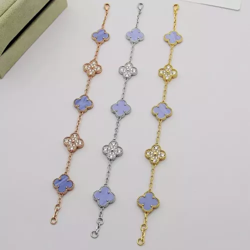 Cheap Van Cleef &amp; Arpels Bracelets For Women #1371290 Replica Wholesale [$29.00 USD] [ITEM#1371290] on Replica Van Cleef &amp; Arpels Bracelets