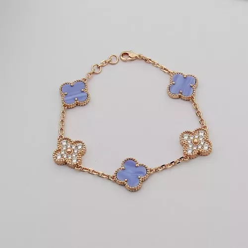 Van Cleef & Arpels Bracelets For Women #1371291