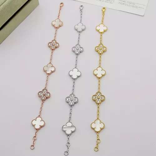 Cheap Van Cleef &amp; Arpels Bracelets For Women #1371301 Replica Wholesale [$29.00 USD] [ITEM#1371301] on Replica Van Cleef &amp; Arpels Bracelets